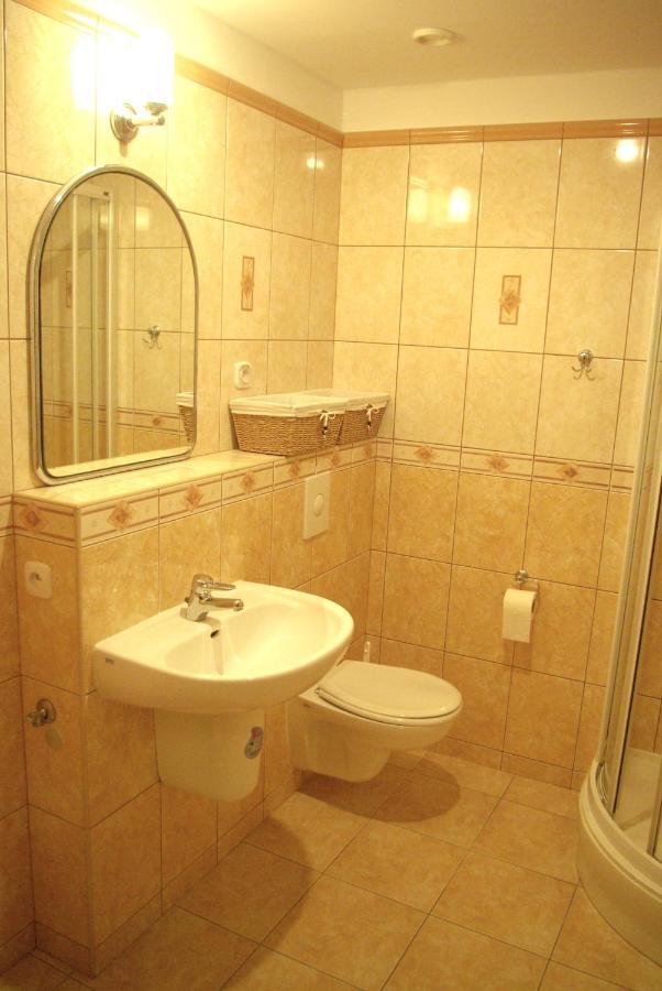 Apartament Z Widokiem Na Latarnie Appartamento Kołobrzeg Esterno foto